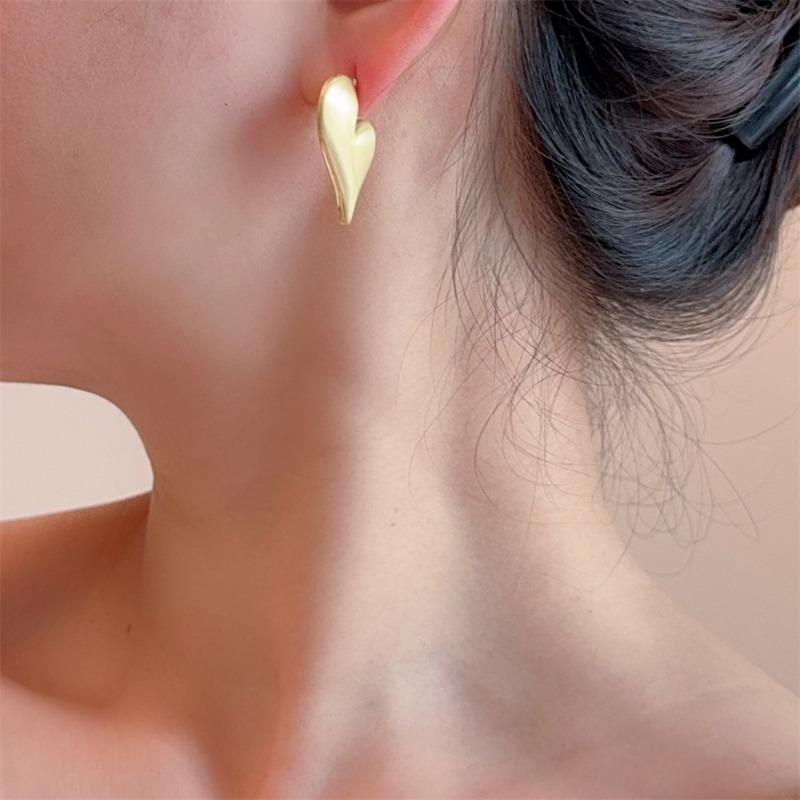 Women Matte Metallic Irregular Heart Drop Earrings Gold Silver Plated Copper Daily Jewelry