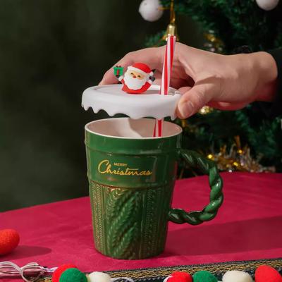 Kerstmok Nieuwjaarscadeau Decoratieset Drinkware Partydecoratie Koffiekop met Deksel Lepel Cartoon Schattige Keramische Mok Theekop