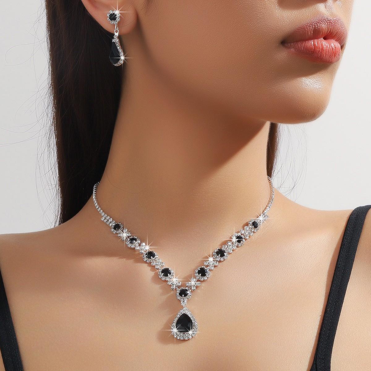 

Super Sparkling Exquisite Crystal Necklace Earring Set Bridal Accessories Wedding Dress Accessories Banquet Earrings