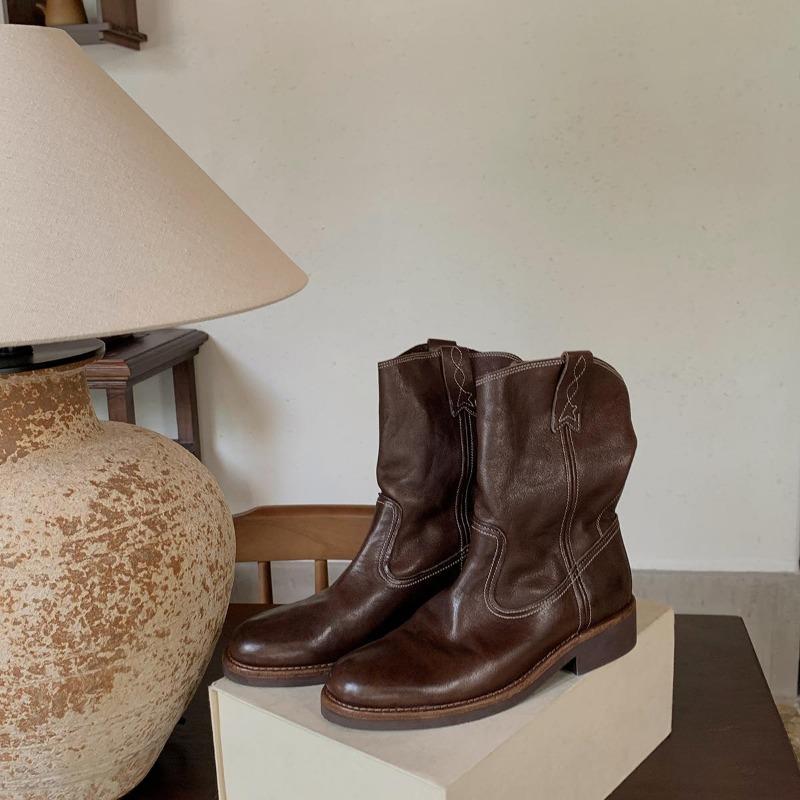 

! Shoes horse leather pointed round head V mouth locomotive thick heel western cowboy short boots autumn and winter 40