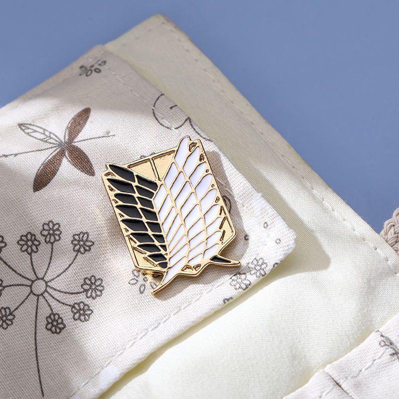 Broche Ataque dos Titãs: Broche Asas da Liberdade - Eren Corpo de Exploração Acessório