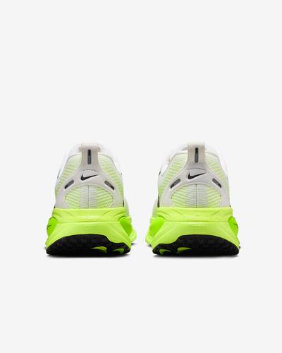 Nike Vomero 18 Women's Running Shoes HM6804-102 Size