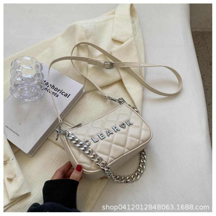 

Korean high-end diamond chain small square bag women s 2025 summer new versatile shoulder bag super fire messenger bag бежевый