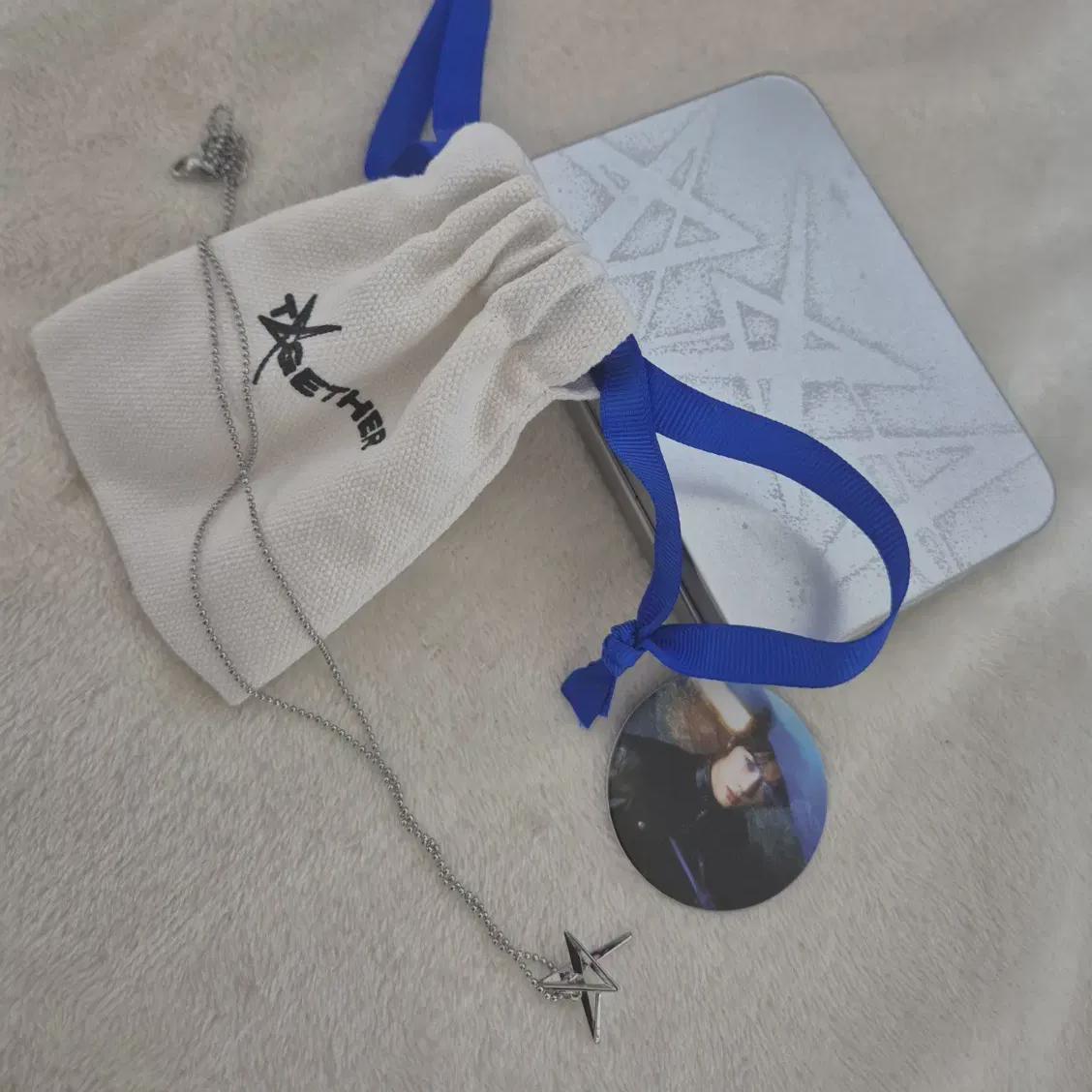 

Самая низкая цена) Завтра X Вместе Выставка Полный набор ожерелий Ёкчогён Продаётся