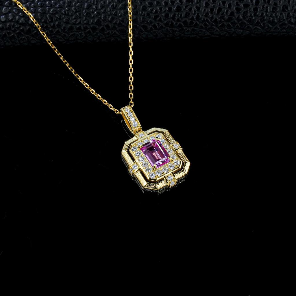 Elegant Retro Court-Style Blue Sapphire Pendant Necklace with Full Diamond Bezel and Luxurious Craftsmanship.