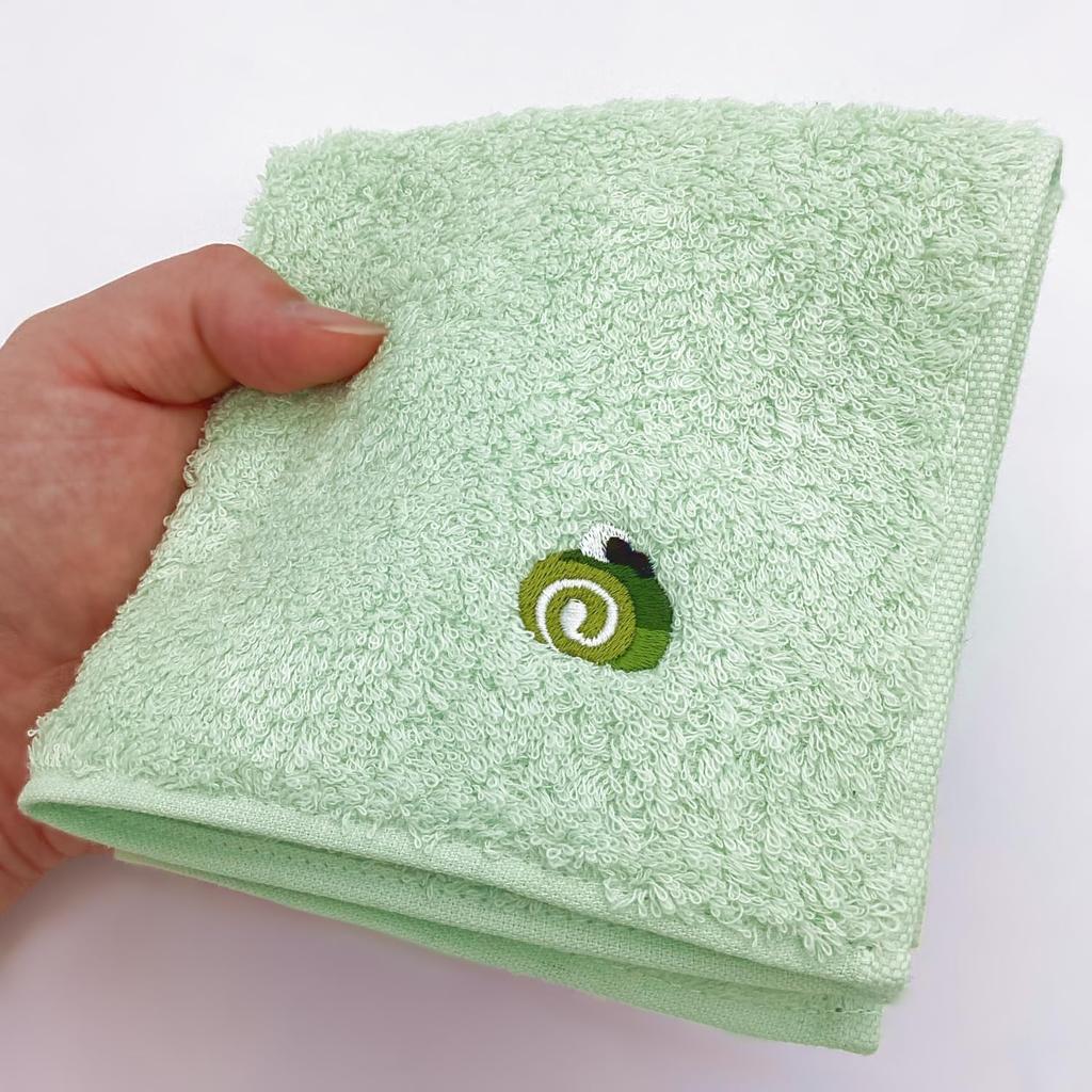Kyosuke Japanese-made Hand Towel, Imabari-made, 100% Cotton, Approx. 25 x 25 cm, Matcha Green Tea, Roll Cake, Green, Kurumin, Japanese Pattern, Food