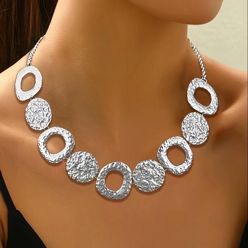 Женское богемное винтажное колье из чеканного металла - Золотой геометрический круглый кулон, многослойная цепочка серебряный