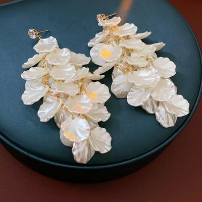 Cercei – Cercei suspendați