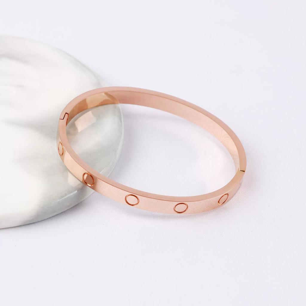 Joia Pulseira Clássica com Fivela Kaga com Diamante Edição Larga e Estreita Pulseira de Ouro Rosa 18k 2025