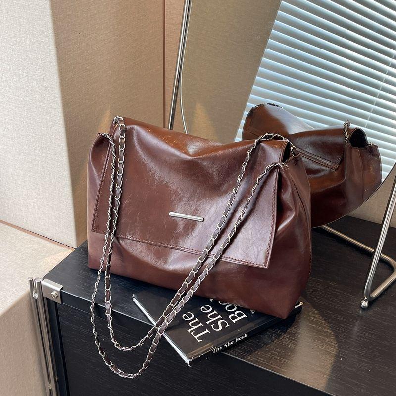 Large-capacity Bag Women's 2025 New Niche Versatile High-quality Texture Shoulder Commuter Chain Messenger Bag Tote Bag