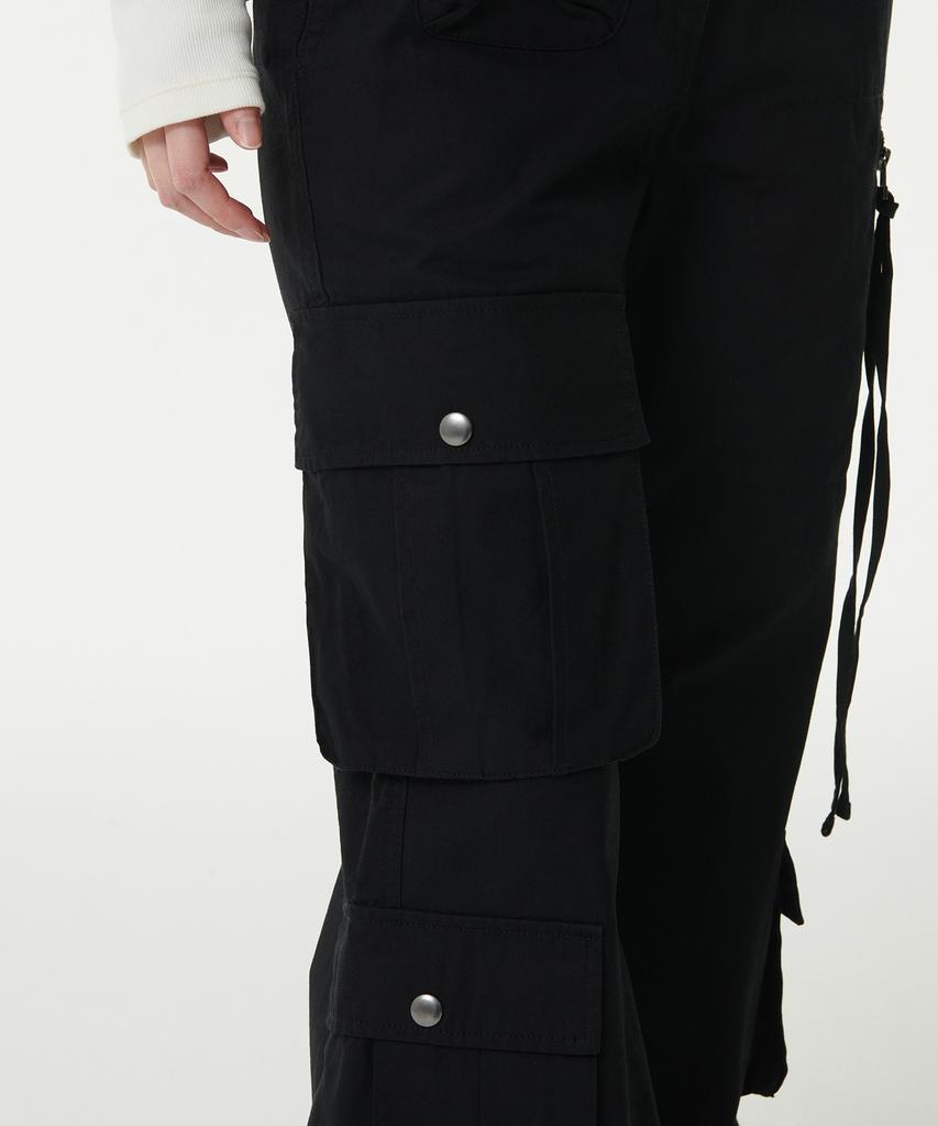 MUSINSA STANDARD WOMAN Women'S Semi-Bootcut Utility Cargo Pants [Black]