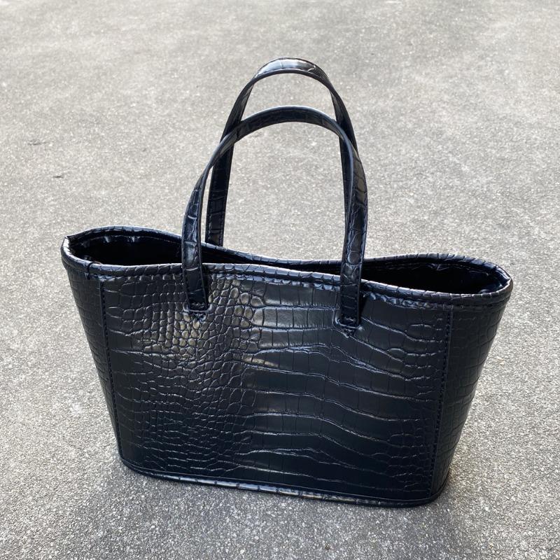 Niche Design Crocodile Pattern Bucket Bag Portable Shoulder Bag Rest Oblique Span Tote Women's Bag Leisure Winter