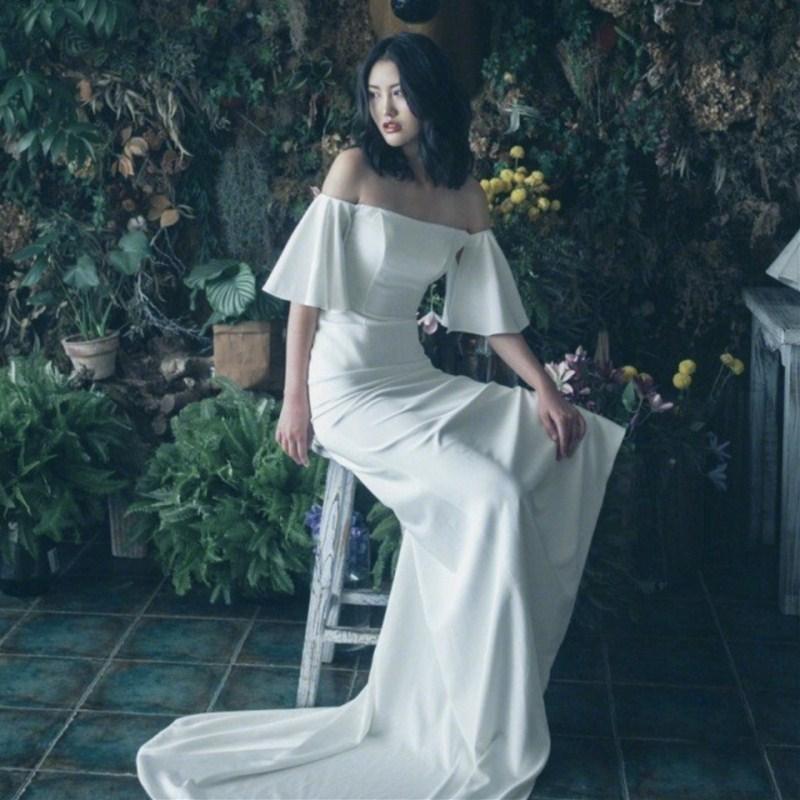 Light wedding dress 1011 new simple off-shoulder forest style bridal marry fishtail French Hepburn travel photo veil