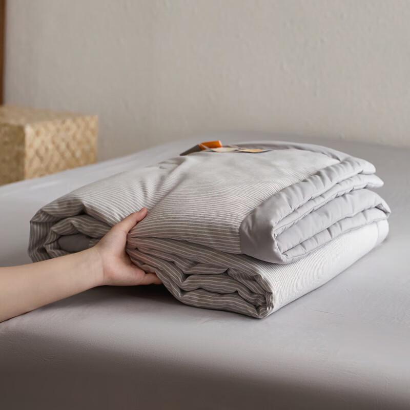 Muji A+ Cotton Sateen Stripe Skin-Friendly Summer Quilt