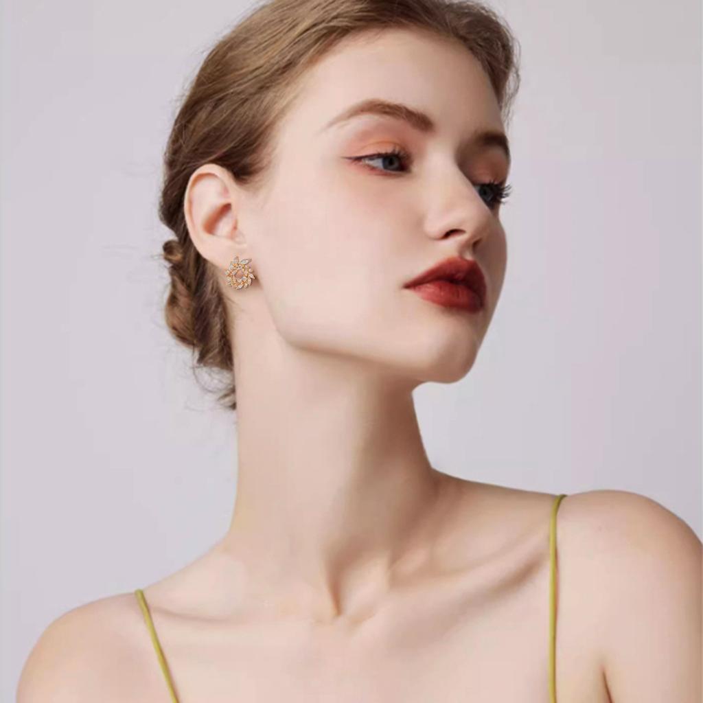 Earrings Women's Fashion Leaf Stud Earrings
