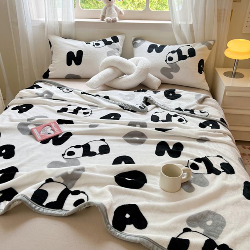 Velvet Blanket Skin-friendly Plaid Soft Bed Linen Cartoon Style Blankets Adults Kids Bedsheet Manta (No Pillowcase)