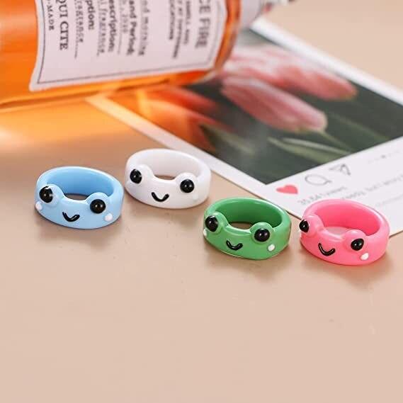 Latest Cartoon Frog Rings For Men Voguish Stylish Adorable Frog Resin Material Women 'S Rings Acrylic Animal Band Jewelry Couple RingsFashion Rings