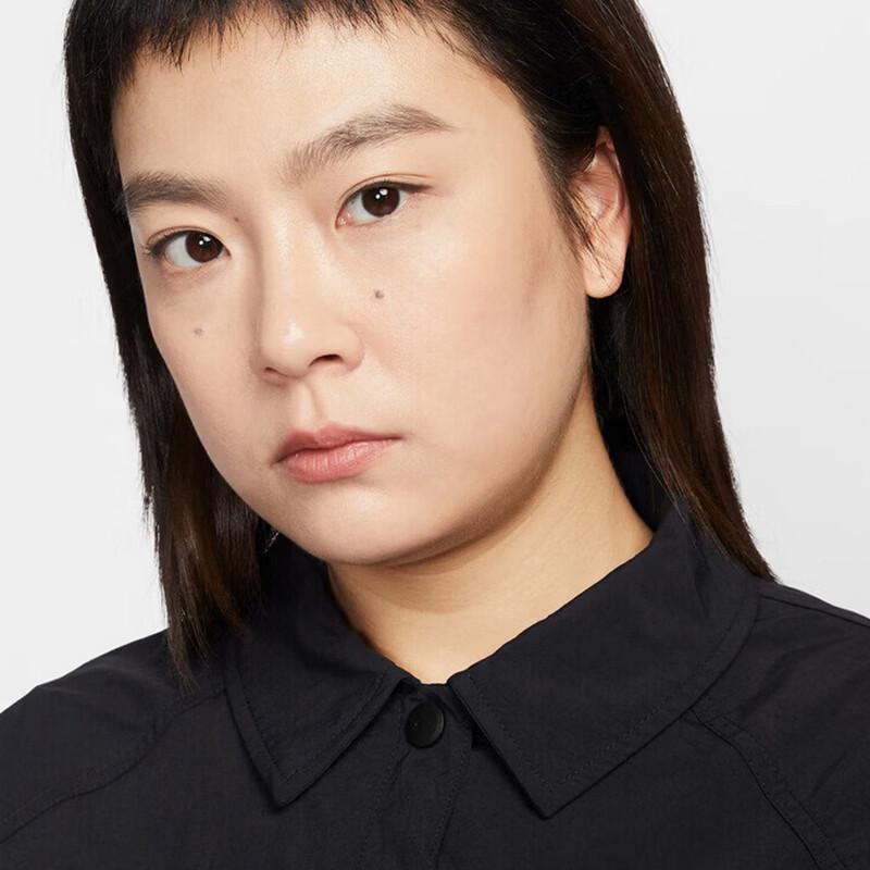 Nike Women's Woven Windbreaker Jacket