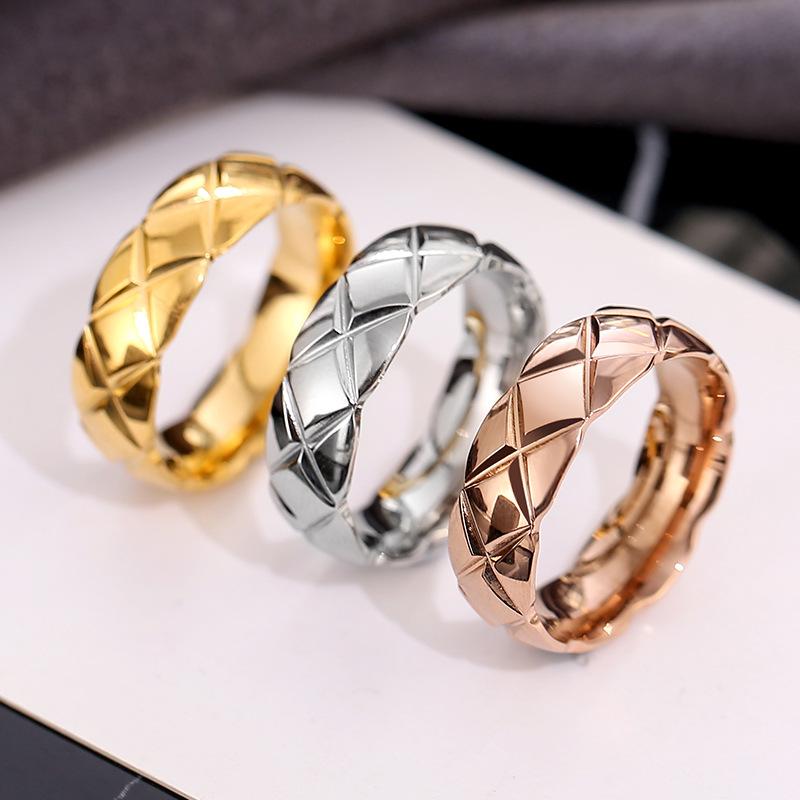 Elegant korean style minimalist titanium steel ring - women's diamond-cut stainless steel ring