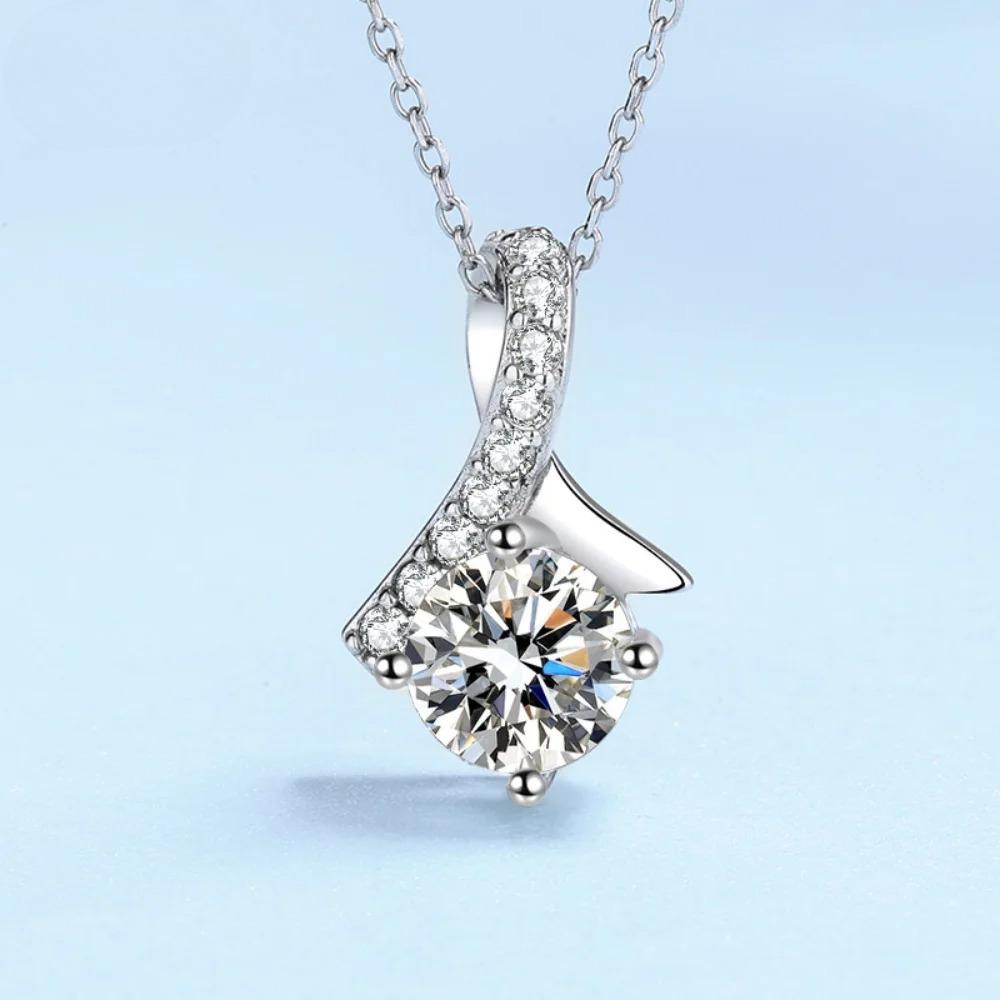 Gold Inlaid Diamond Necklace Color Moissanite Pendant Fashionable Platinum Bow Necklace Fine Jewelry