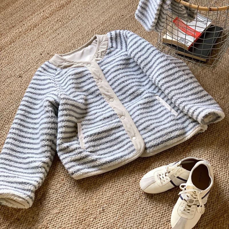 Women's Short Winter Double-Sided Lambswool Cotton Jacket - Korean Style, Casual, Loose Fit, Round Neck.