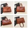 Large Women's Versatile Korean Style Tote Shoulder Handbag - Soft, Trendy & Spacious