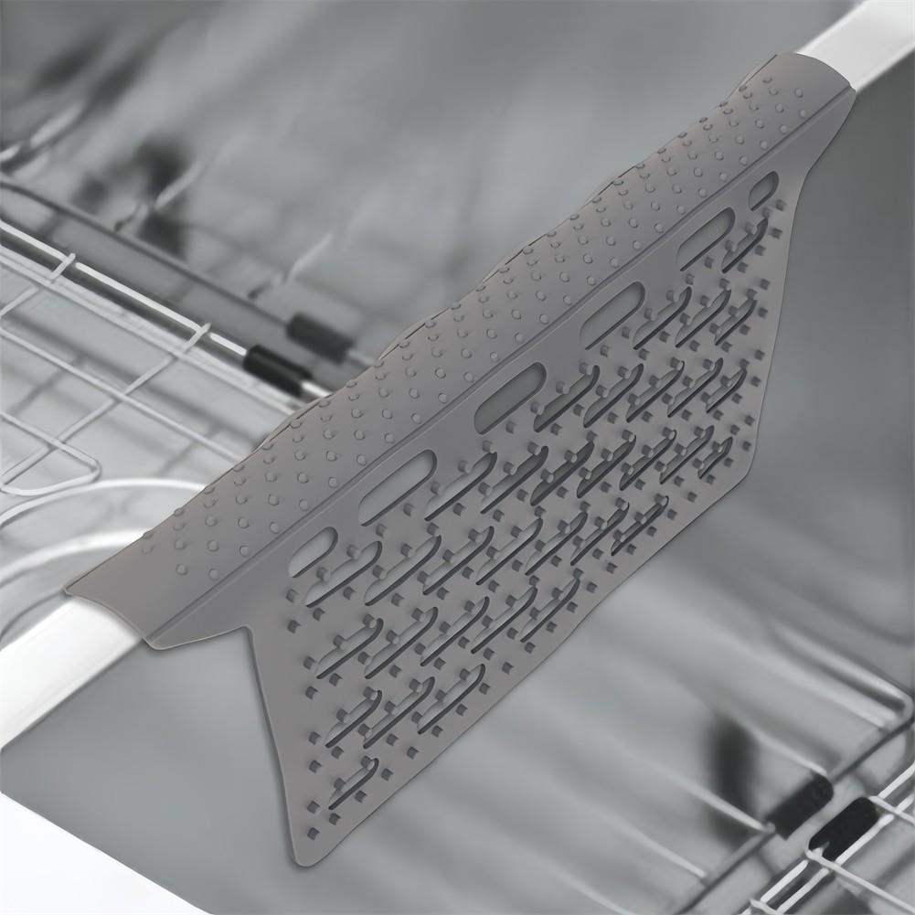 

This Stylish Grey Silicone Kitchen Mat Provides Reliable Scratch Protection