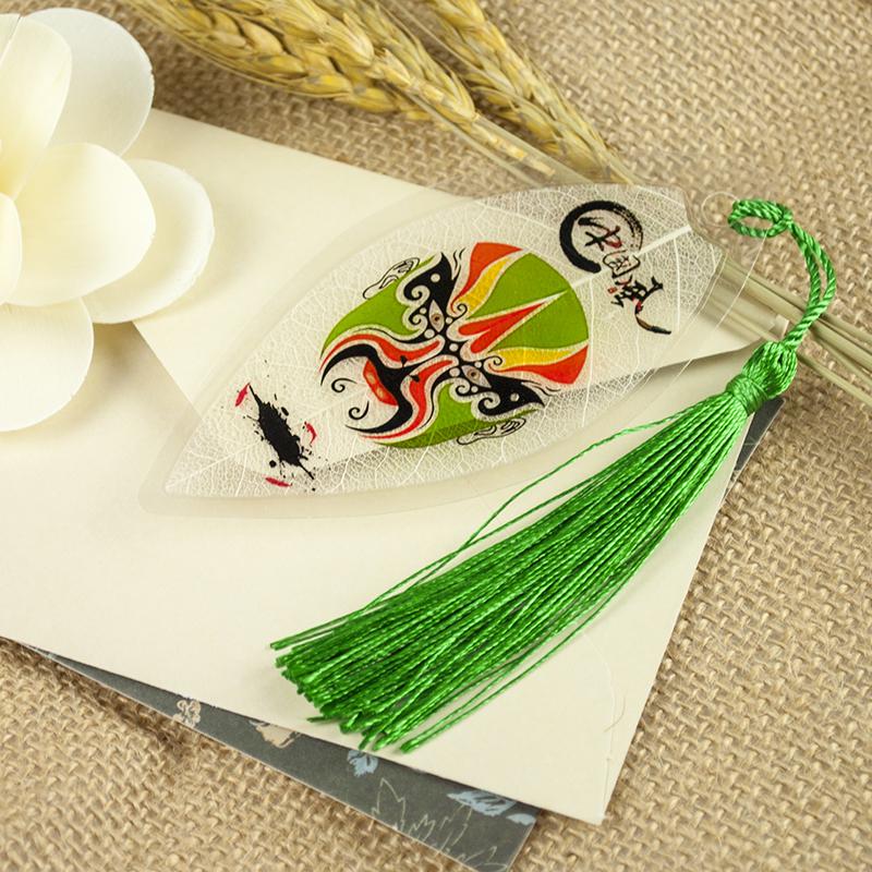 Peking Opera Mask Bookmark Set: Chinese Style, Creative Leaf Design, Perfect for Classmates and Female Students – Great Birthday Gift.