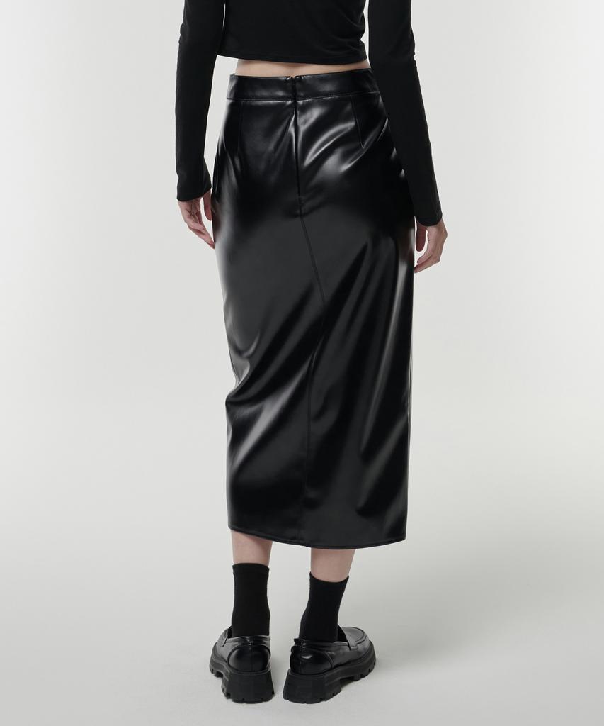 Musinsa Standard Woman Women'S Synthetic Leather Slit Long Skirt [Black]