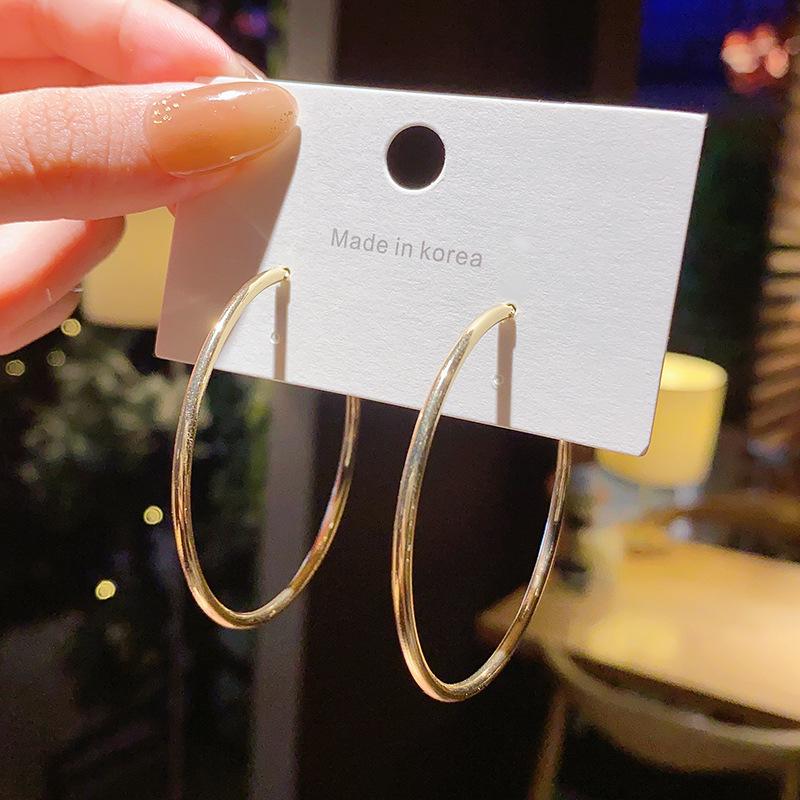 Преувеличенные серьги-кольца из серебра S925 - Модное заявление