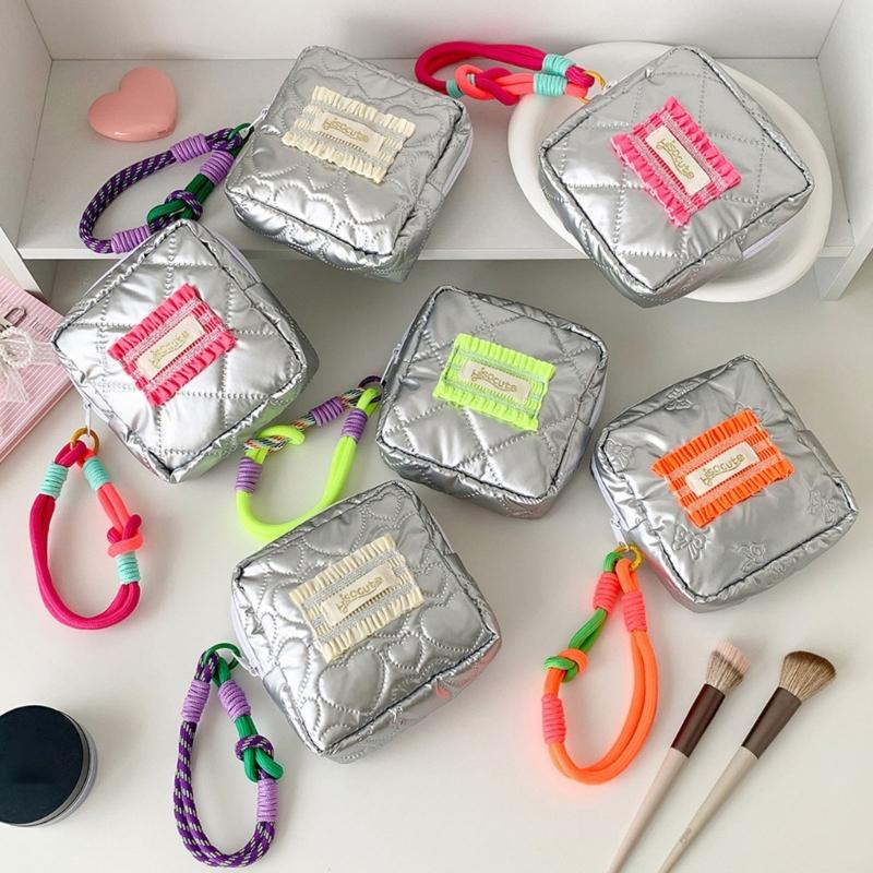 Waterproof Sanitary Pad Storage Pouch Silver Bowknot Design Portable Square Makeup Organizers For Women Travel Essential