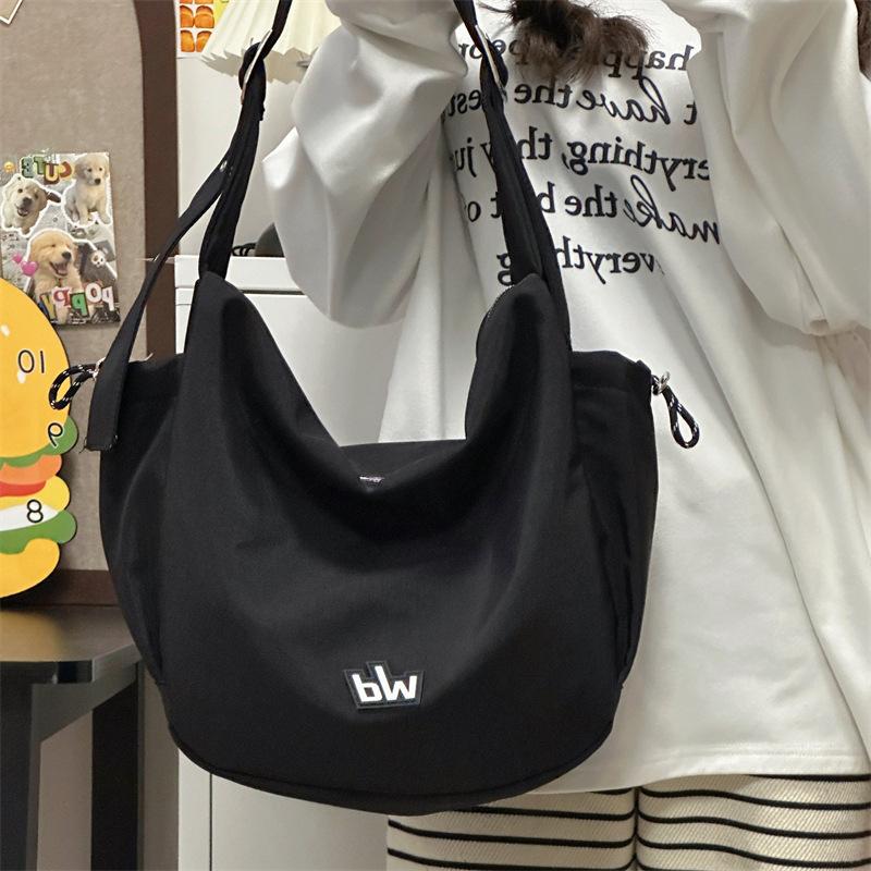 Customized Shoulder Bag Women's Large-capacity Leisure Travel Messenger Bag Lazy Trend with Outdoor Sports Simple Tote Bag