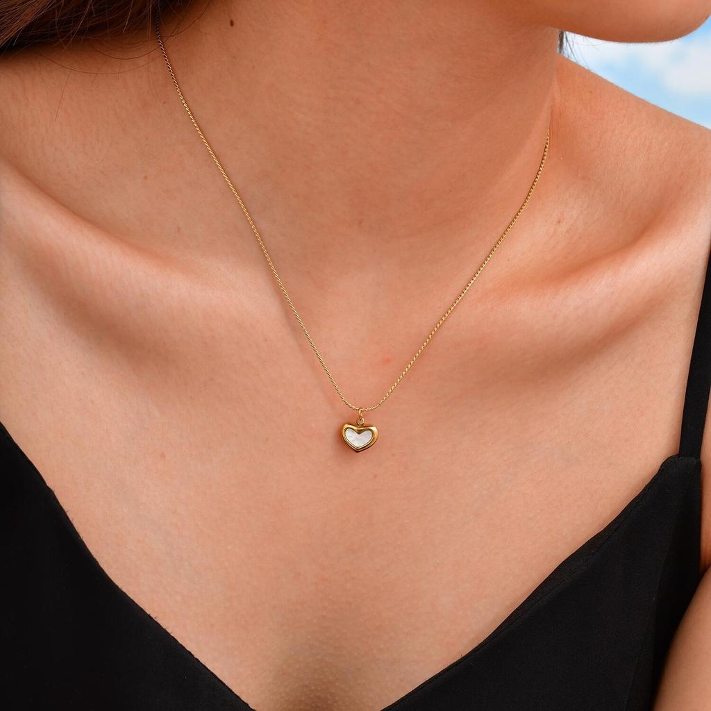 Fashion Love Heart Pendant Necklace for Women, Layering Necklaces Stainless Steel Minimalist Jewelry Free Nickel