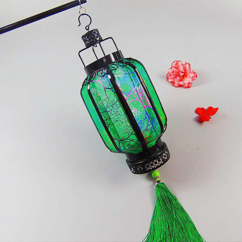 Hanfu Style Antique Handheld Lantern - Iron Art, Luminous Palace Lantern, Chinese Style Photography Prop, Flower Design