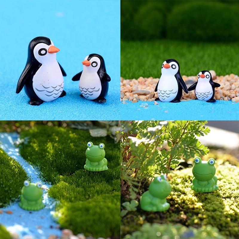 Charming Penguin Father And Son Miniature Decoration With Cute Blue Eyes Frog