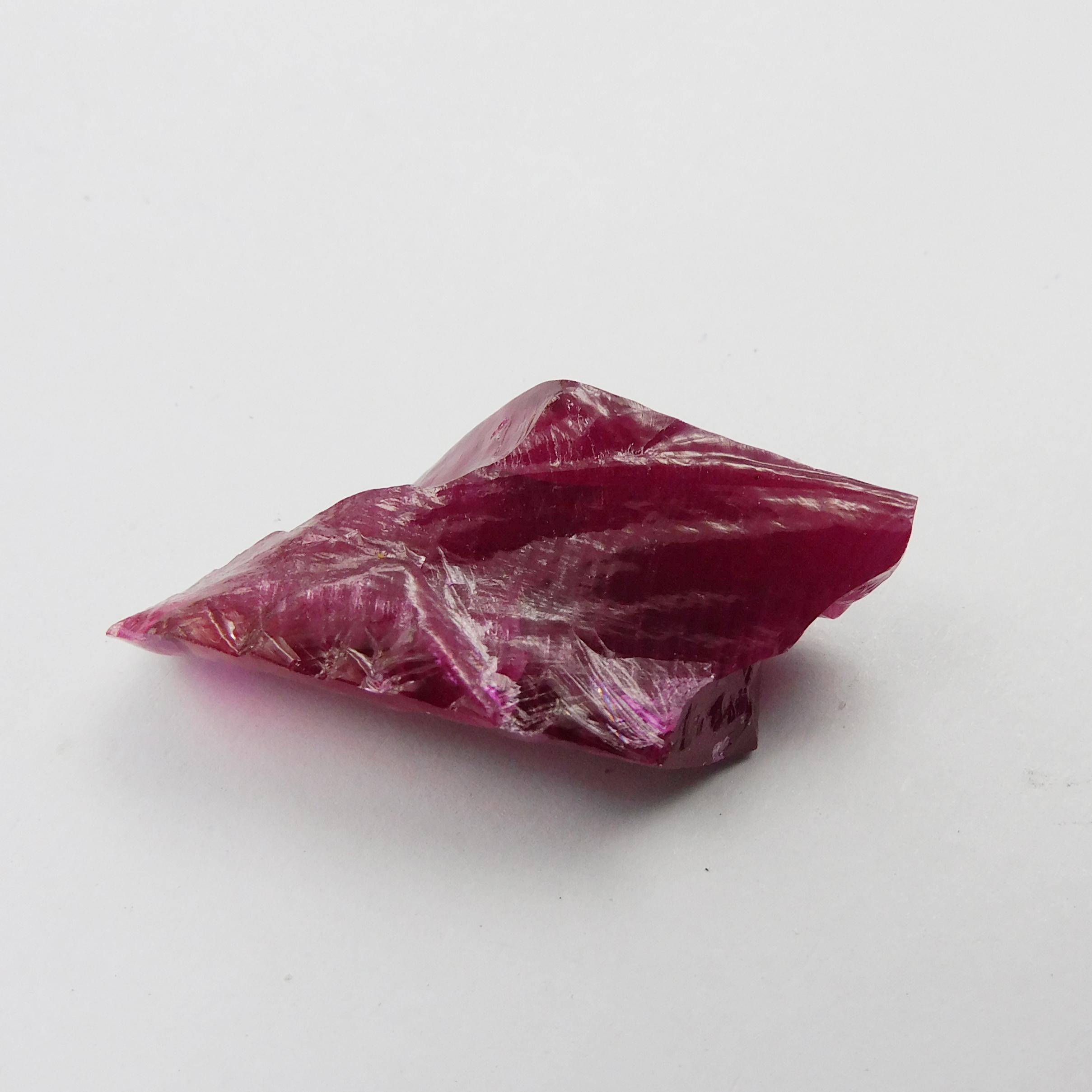 

Uncut Raw Rough 40.60 Ct Red Ruby Rare Loose Gemstone CERTIFIED Natural M-284-Ra 32 mm approx червоний