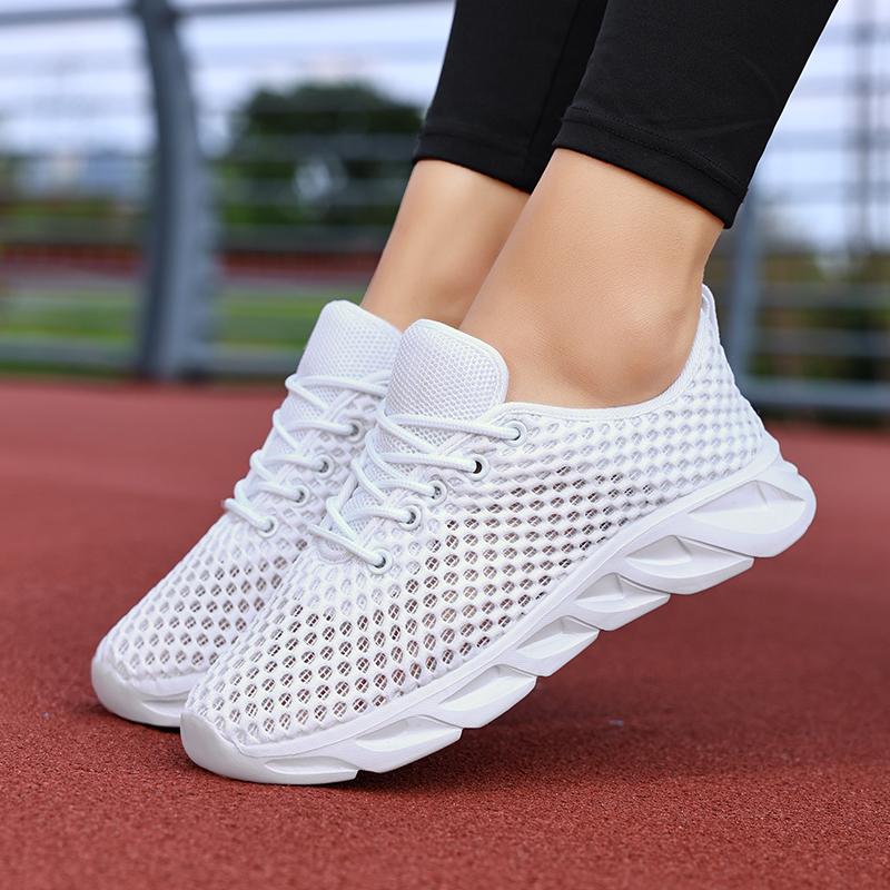 Women Casual Shoes With Large Mesh Breathable Hollow Out Casual Trend Women Shoes Ultra Lightweight Walking Shoes New Sneakers