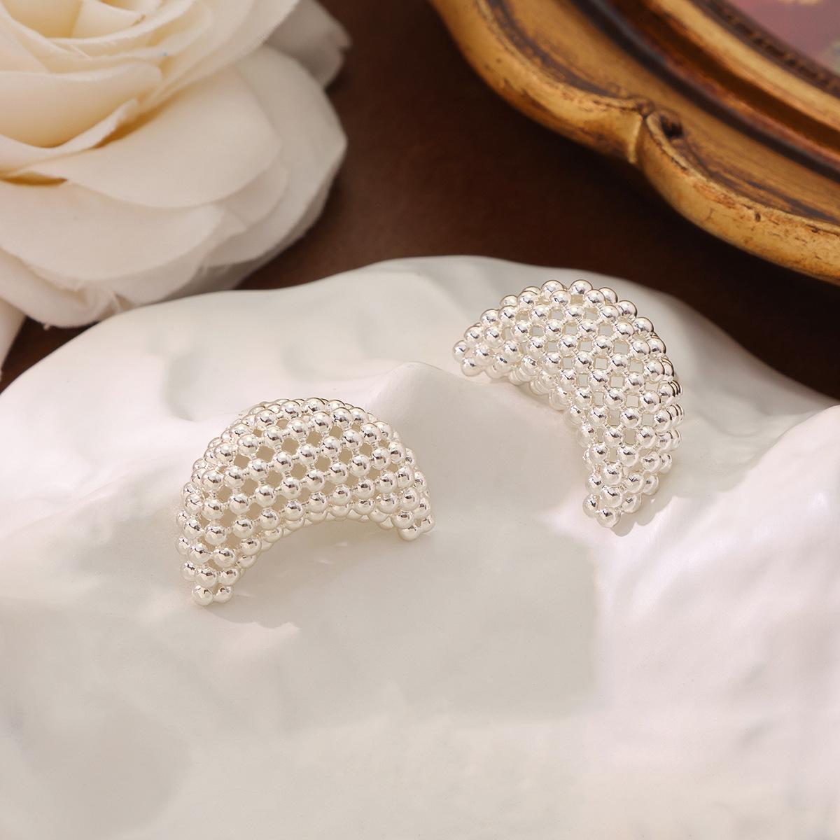 2025 New Light Luxury Instagram Style Personalized Hollow Crescent Shaped Earrings With Niche Design Fashionable High-end Feel