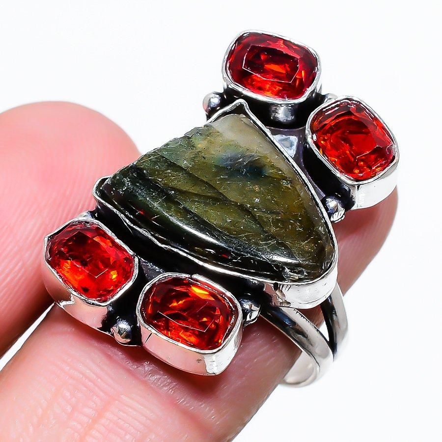 

Natural Labradorite Rough, Garnet Gemstone 925 Sterling Silver Ring Size 9 d6o13