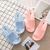 Men's Non-Slip Odor-Resistant Leather Flip Flops - Fashion Color Block Straps for Home and Beach