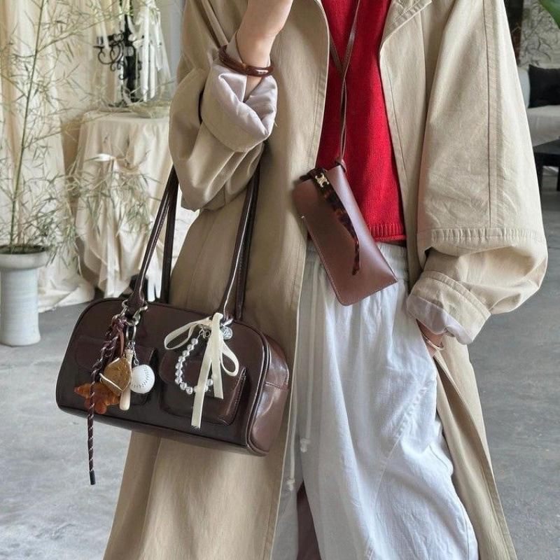 Brown Retro Korean Women's Bowling Handbag - Large Capacity, Shoulder Bag for Autumn and Winter