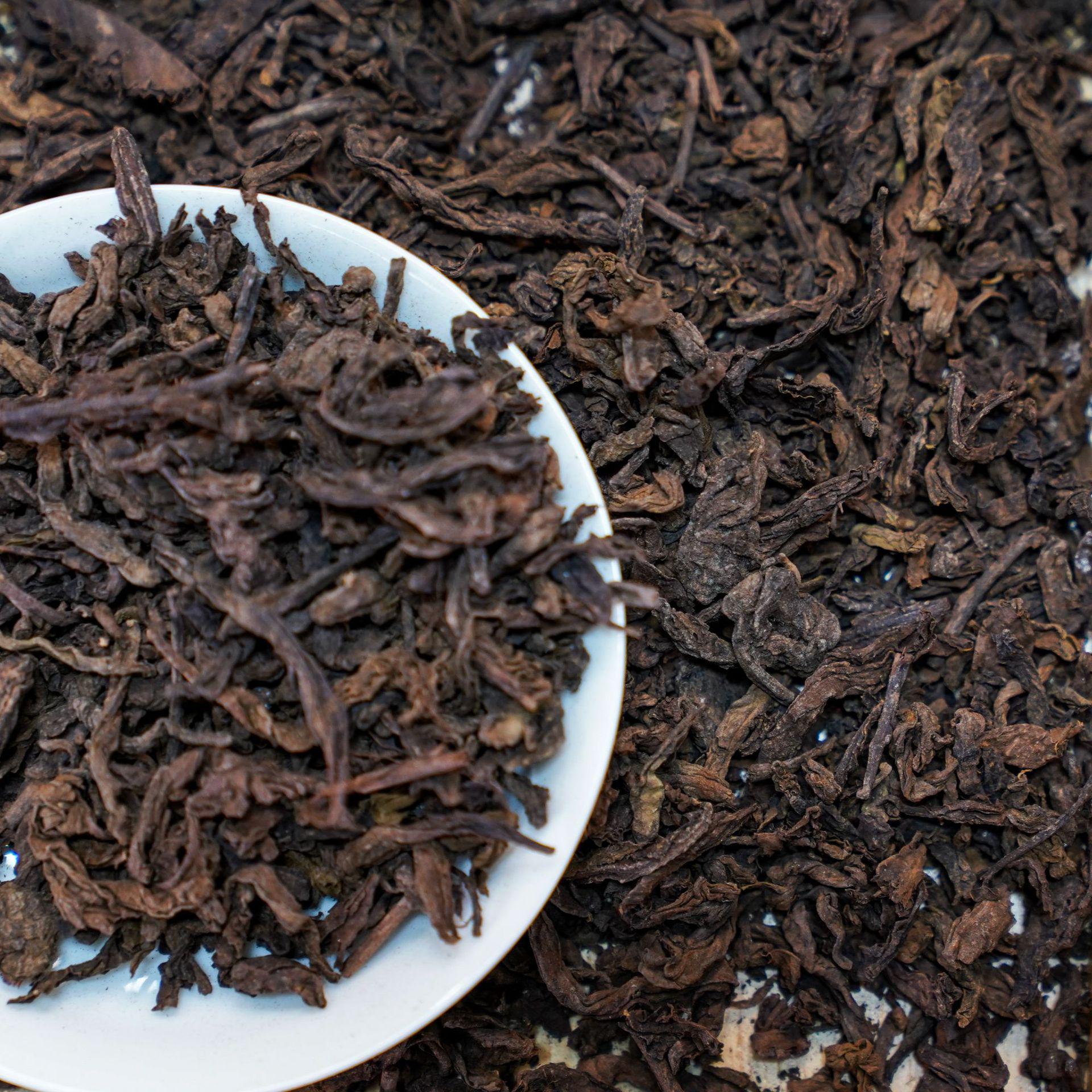 Yunnan Pu er Large-Leaved Shu Tea: Woody, Sweet, and Glutinous Aroma. 250g loose tea