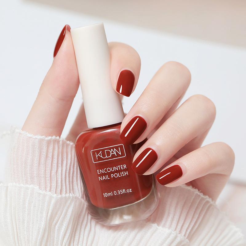 No-bake, Long-lasting Water-based Nail Polish, No Need for UV Curing, Peel-off, Quick-drying, and Fade-resistant.