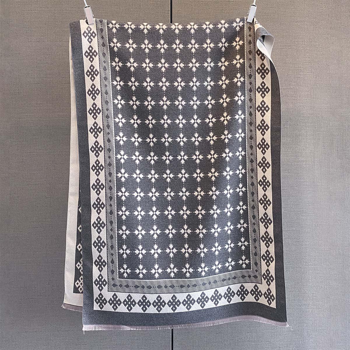 

Warm Thickened Scarf For Women 65*185cm Long Tassel Pashmina Shawl Faux Cashmere Warps Autumn Winter Blanket For Women Men