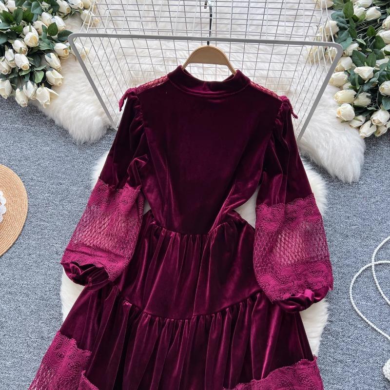 High Street Kleider Frauen Retro Hohle Spitze Patchwork Gold Samt Kleid Französisch Perle Schnalle Taille Länge Vintage Chic Kleider