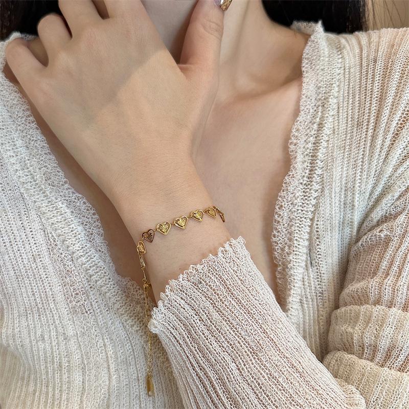 Gold Plated Heart-Shaped Hollow Bracelet - Fashion Jewelry 