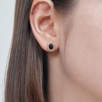 ELLE Jewelry 14K Ella Oval Onyx Earrings (Gold Filled) ELGPEE499
