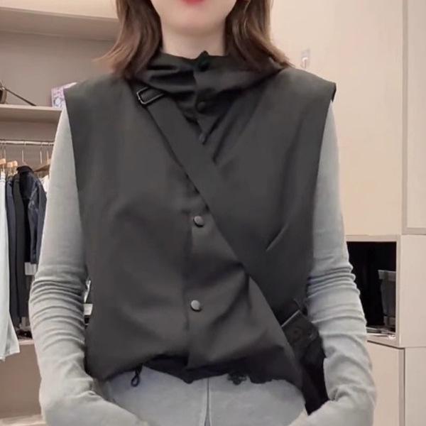 

Women s Black Sleeveless Hooded Vest - New Korean Style, Loose Fit, Spring Outerwear L чорний
