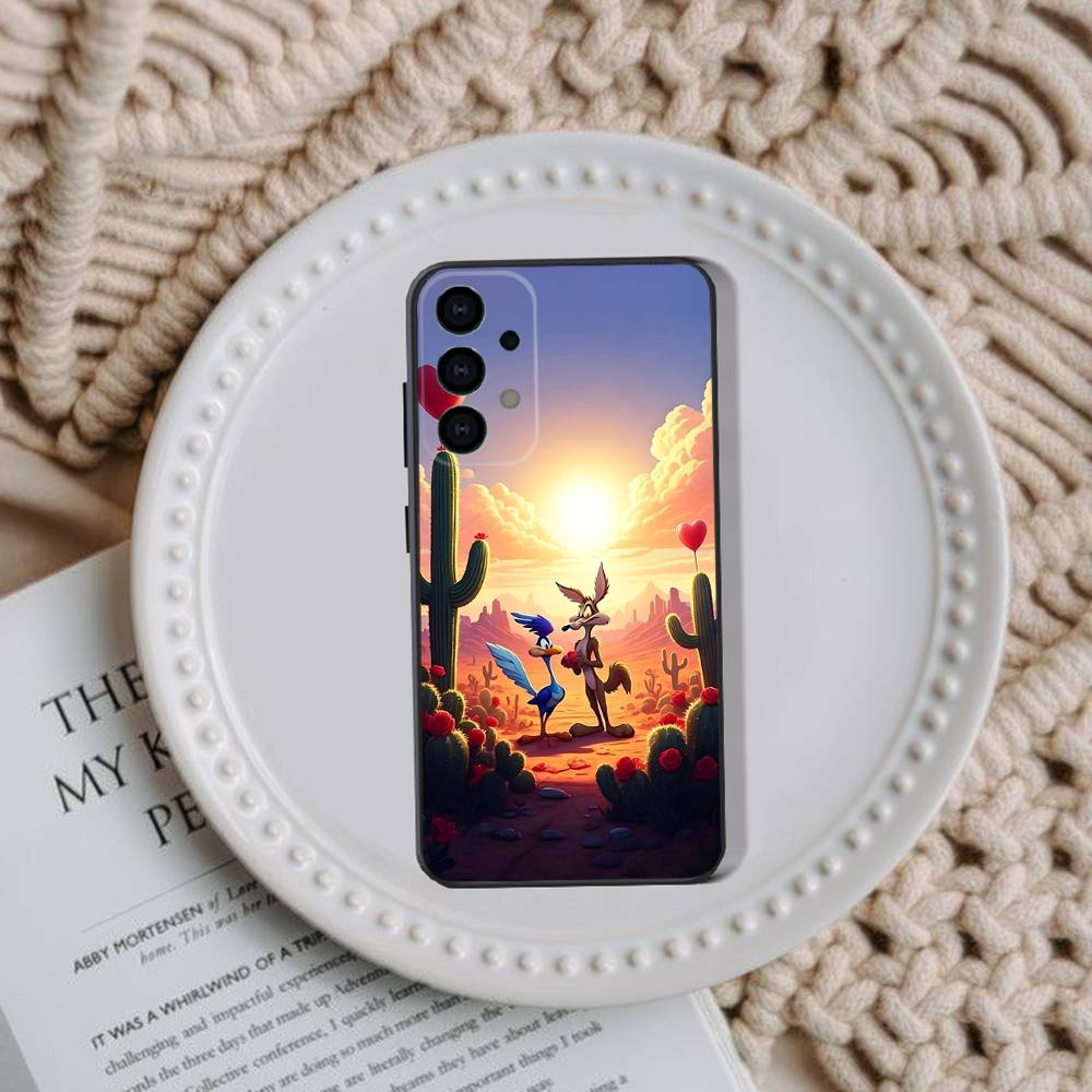 Road R-Runner Willy C-Coyote Phone Case For Samsung Galaxy A73,31,32,72,41,53,52,71,22,5G,Note,J7,8,9 Soft Black Cover