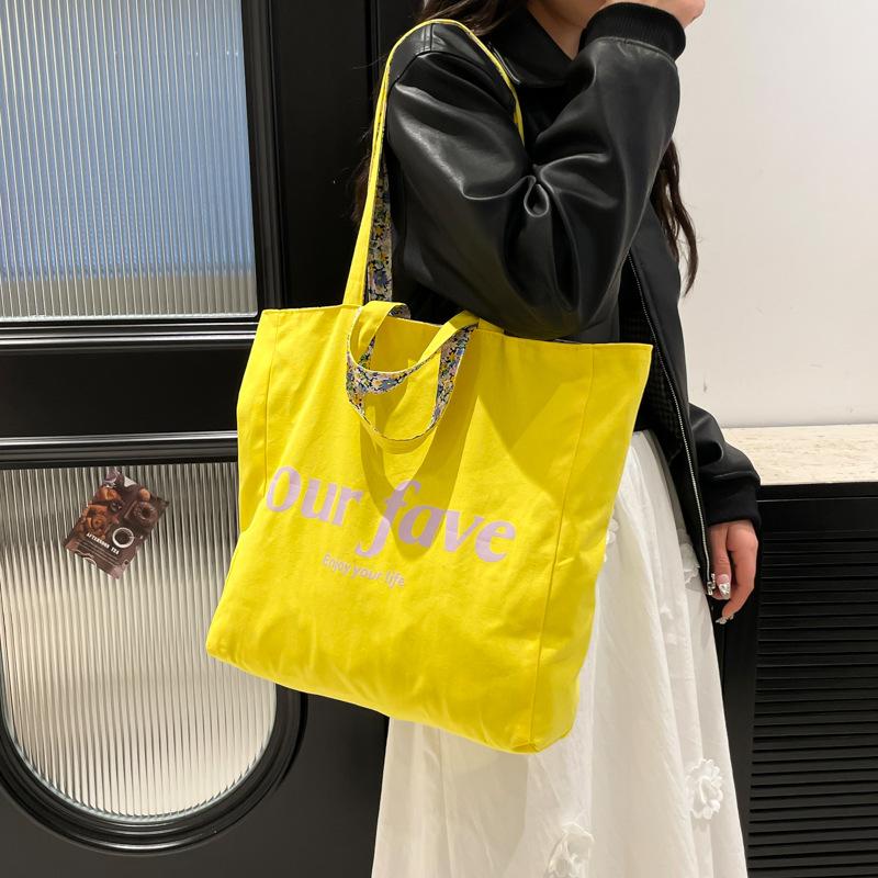 2025 spring and summer new tote bag foreign style casual fashion trend niche design personality simple shoulder messenger bag